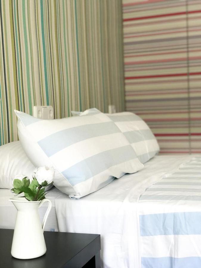 Carihuela Beach Suite Apartment 托雷莫利诺斯 外观 照片