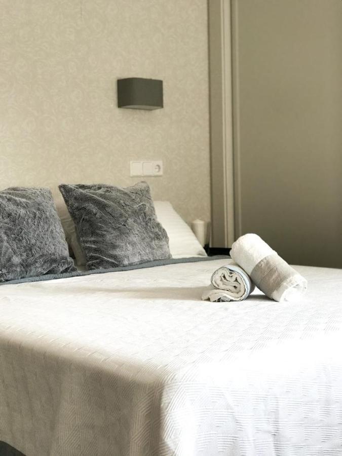 Carihuela Beach Suite Apartment 托雷莫利诺斯 外观 照片